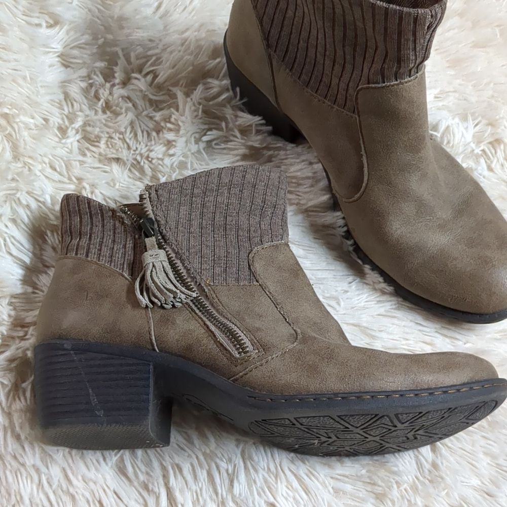 Born Concepts BOC Bendell Sweater Cuff Ankle Boots, Size 9